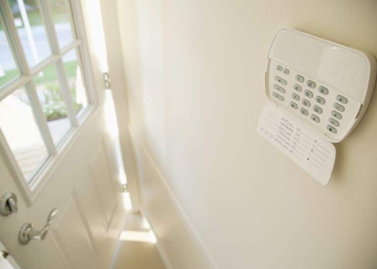 Protección eficaz con alarmas y control de intrusión